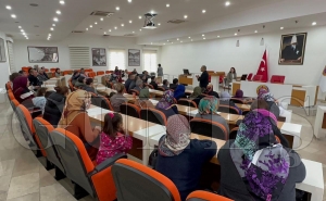 Vali Sonel, Halk Gn toplantsnda vatandalarla bir araya geldi